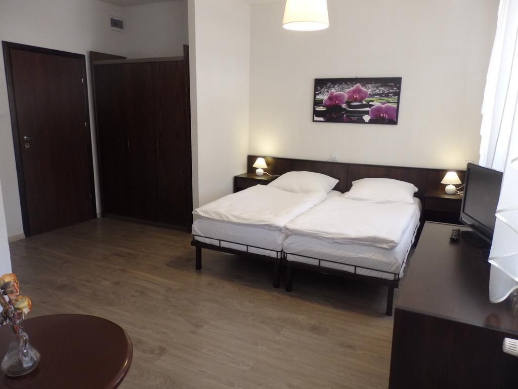 Hotel Gosciniec Borne Sulinowo - Byla Baza Wojskowa Exteriér fotografie