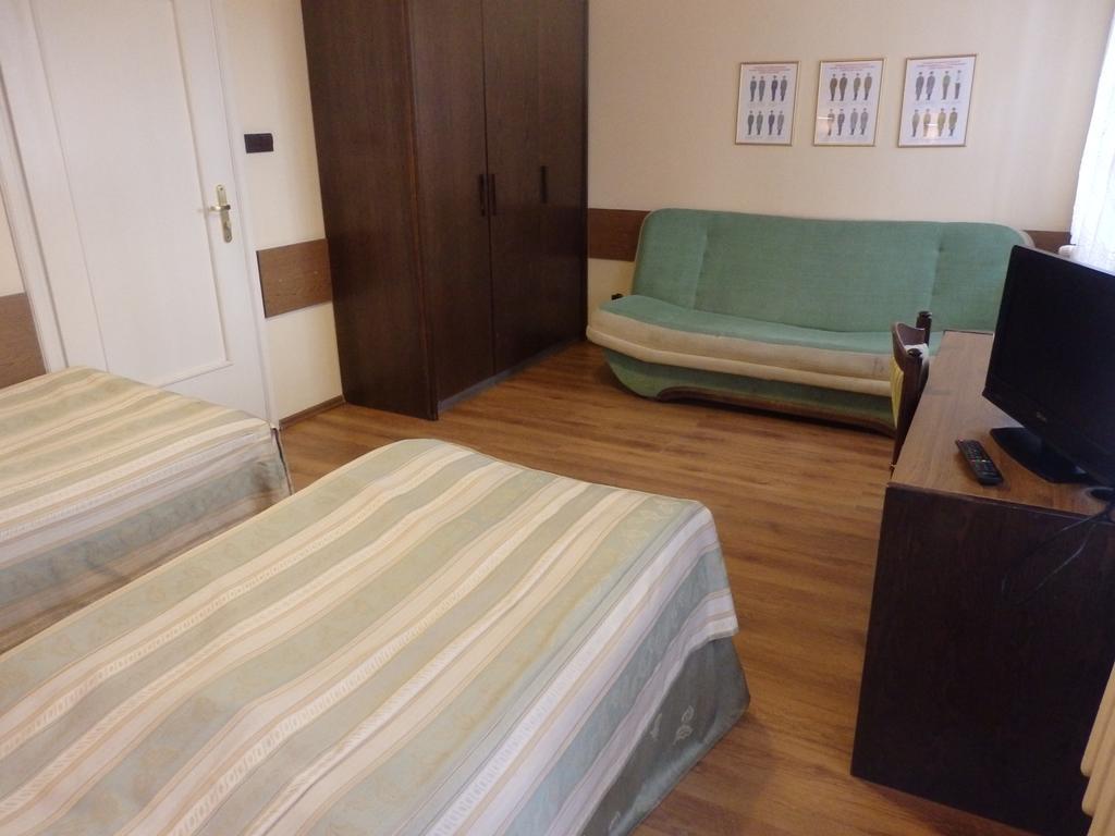 Hotel Gosciniec Borne Sulinowo - Byla Baza Wojskowa Pokoj fotografie